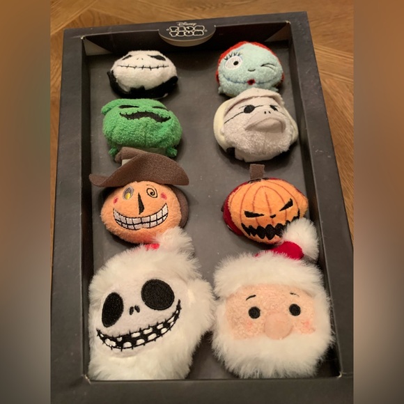 Disney HOT TOPIC Nightmare Before Christmas Tsum Tsum NIB NBC - Picture 6 of 10